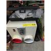 Image 1 : Vintage humidifier & Microscopy