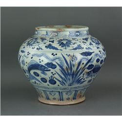 Chinese Yuan/Ming Style Large BW Porcelain Jar