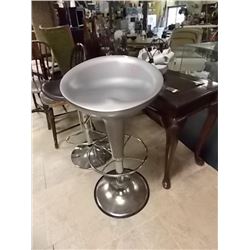 HYDRAULIC LIFT BAR STOOL - GREY AND CHROME