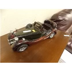 VINTAGE STYLE WOOD CRAFTED CAR