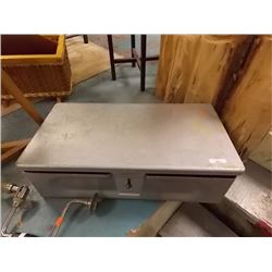 VINTAGE METAL BOX