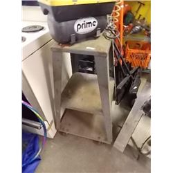 METAL STAND ON WHEELS - 3' TALL
