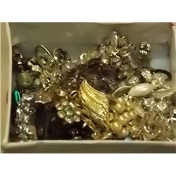 BOX OF RHINESTONE JEWELRY