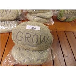 OVAL TOP GROW GARDEN SIGNS - 4 PER LOT