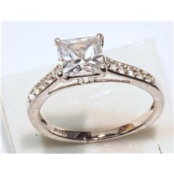 STERLING SILVER CUBIC ZIRCONIA RING