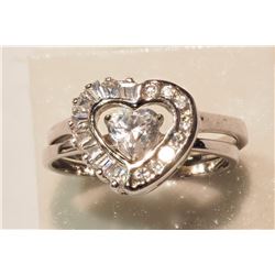 STERLING SILVER CUBIC ZIRCONIA HEART-SHAPED RING