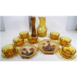 FLAT OF VINTAGE AMBER PIECES