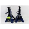 Image 1 : TWO 3 TON AXLE STANDS