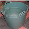 Image 1 : FOUR HORSE FEED BUCKETS