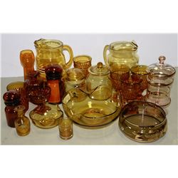 BOX WITH HARVEST GOLD MID CENTURY DISHES INCL.