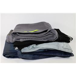 LOT OF 5 NEW JEANS VARIOUS SIZES
