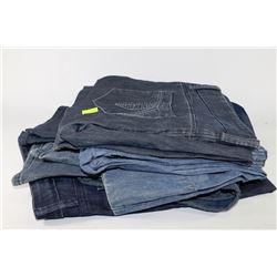 LOT OF 5 NEW JEANS VARIOUS SIZES