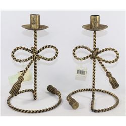 PAIR OF CANDLE HOLDERS SINGLE GOLD TONE