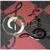 Image 1 : 2 MUSICAL NOTE WALL ORNAMENTS
