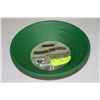Image 1 : LOT OF 2 PROSPECTING 10" PANS GREEN
