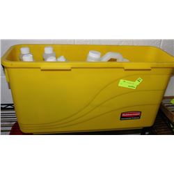 RUBBERMAID CONTAINER WITH CLEANING SUPPLIES