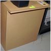 Image 1 : SMALL WOODEN COUNTER
