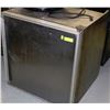 Image 1 : SINGLE DOOR UNDER COUNTER COOLER