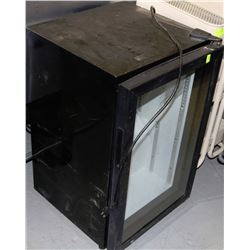 SMALL COUNTERTOP BEVERAGE FRIDGE