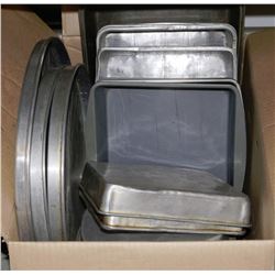 BOX OF ASSORTED BAKING PANS