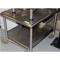 S/S STAND ON WHEELS WITH HANGING RACK