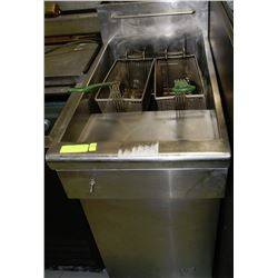 QUEST 2 WELL DEEP FRYER