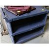 Image 1 : RUBBERMAID BLUE BUS CART