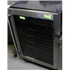 Image 1 : MAGIC CHEF WINE CHILLER