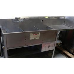 STAINLESS STEEL TRIPLE SINK
