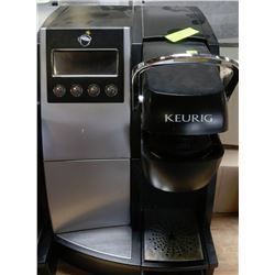 COMMERCIAL KEURIG COFFEE MACHINE BLACK
