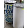 Image 1 : ELECTRIC ROUND UPRIGHT PORTABLE COOLERS X2