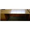 Image 1 : DESK