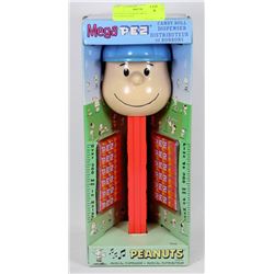PEANUTS CHARLIE BROWN MEGA PEZ DISPENSER