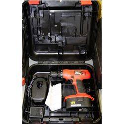 BLACK & DECKER FIRESTORM 18V CORDLESS DRILL