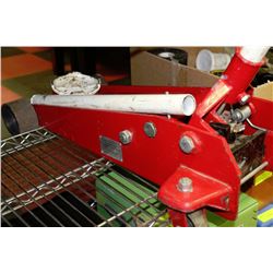 3 TON PROFESSIONAL FLOOR JACK W/ HANDLE