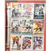 Image 1 : BINDER WITH 4 PAGES OF SIGNED HOCKEY CARDS