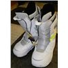 Image 1 : PAIR OF SNOWBOARD BURTON BOOTS SIZE 9.5