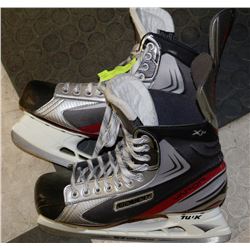 BAUER "VAPOR" HOCKEY SKATES - SIZE 13
