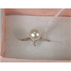 #15-925 SILVER FRESH WATER PEARL RING SIZE 6