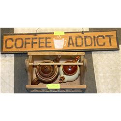 APPLES CRATE WITH 2 TEAPOTS AND COFFEE ADDICT SIGN