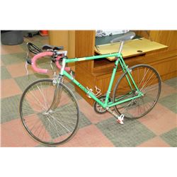 GREEN FIORI RACING BIKE WITH PADS,MANGALLOY