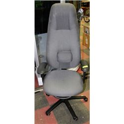 MULTI FUNCTION ERGOCENTRIC HIGHBACK CHAIR