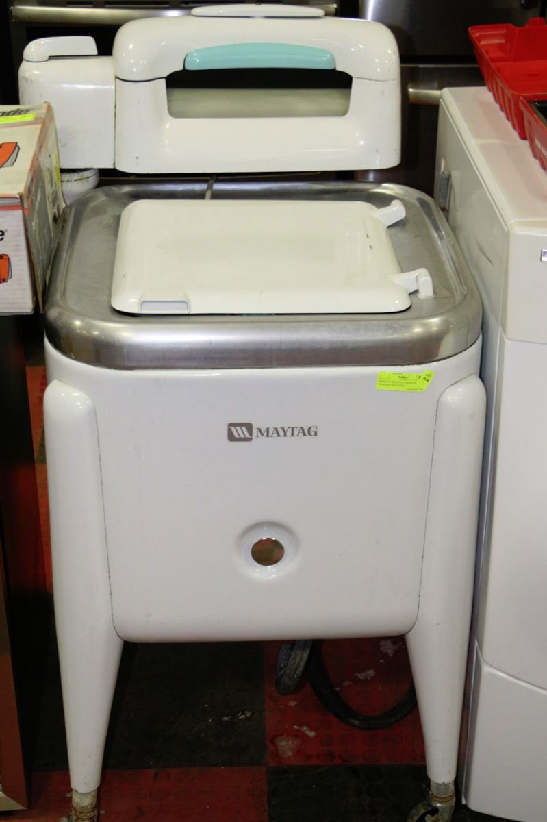 VINTAGE MAYTAG WRINGER WASHING MACHINE