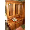 Image 1 : 2 PIECE HUTCH
