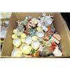 Image 1 : TRAY OF GIFT STORE FIGURINES INCLUDING CHICK EGG