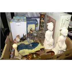 GIFT STORE BOX OF ORNAMENTS INCLUDING ANIMALS,