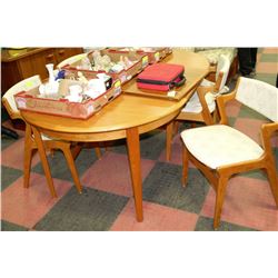 TEAK DINING ROOM TABLE WITH 4 CHAIRS 2 LEAFS