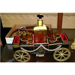 ESTATE CAR DECANTER WITH GLASSES