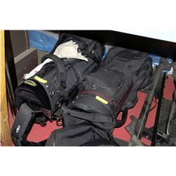 LOT OF 2 GOLFBAGS INCLUDING TNT AND WHITE RIDGE