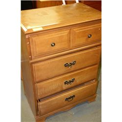 4 DRAWER WOOD DRESSER